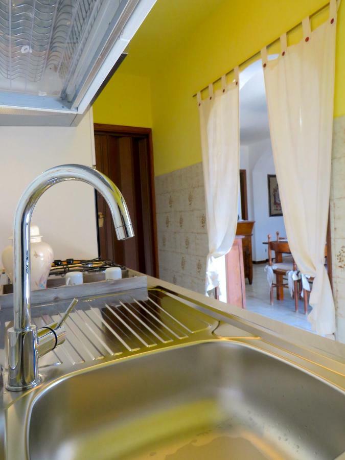 Grazia Appartamento Family Барга Экстерьер фото